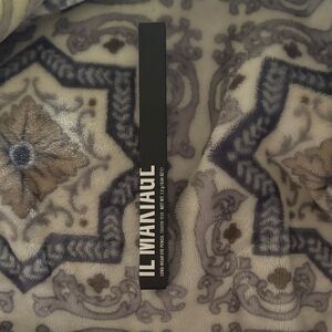 IL MAKIAGE Bold Black Eyeliner “Batman”